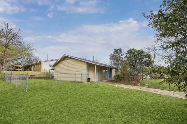 6811 Wake Forest LN, Austin, TX 78723