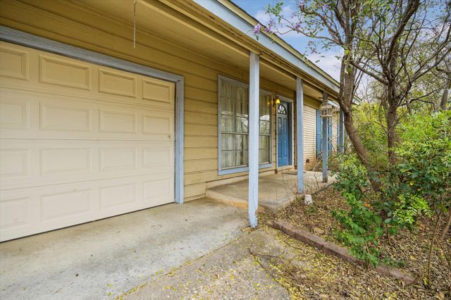 6811 Wake Forest LN, Austin, TX 78723