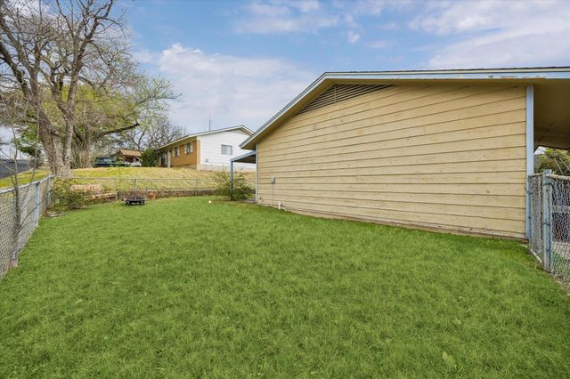 6811 Wake Forest LN, Austin, TX 78723