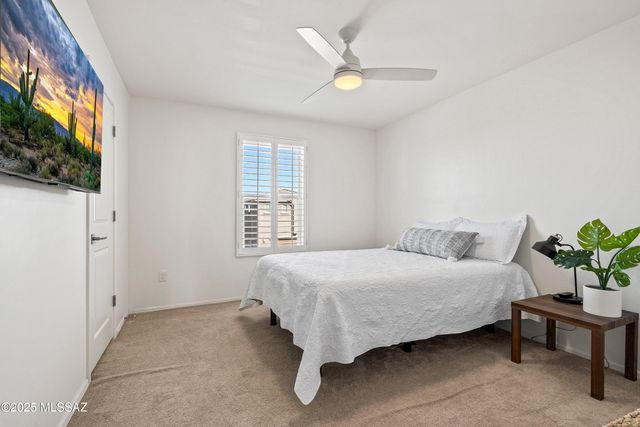 902 E Prairie Field Lane, Sahuarita, AZ 85629