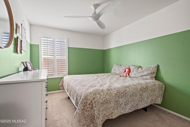 902 E Prairie Field Lane, Sahuarita, AZ 85629