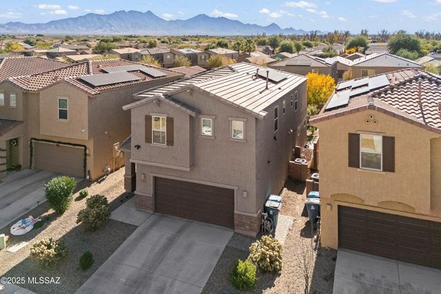 902 E Prairie Field Lane, Sahuarita, AZ 85629