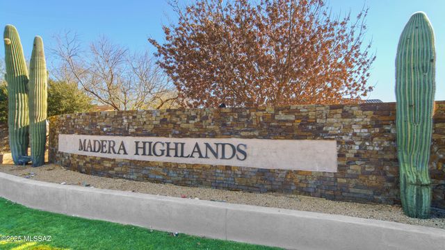 902 E Prairie Field Lane, Sahuarita, AZ 85629