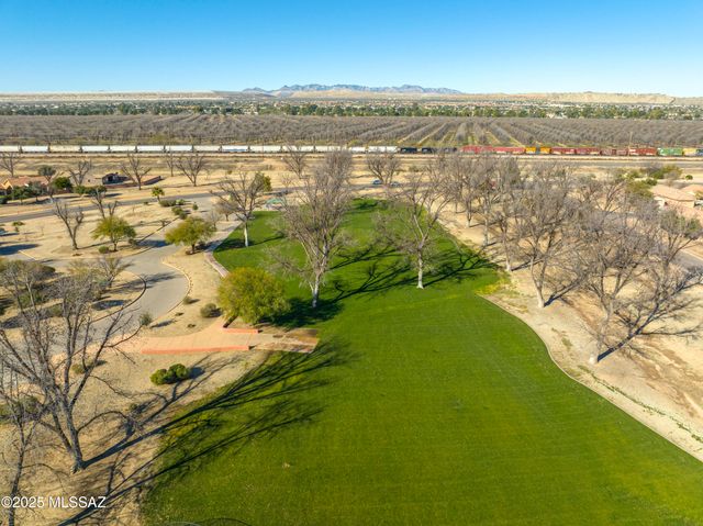 902 E Prairie Field Lane, Sahuarita, AZ 85629