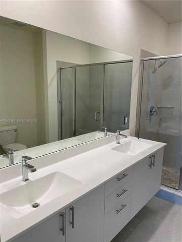 8001 NW 41st St F-108, Doral, FL 33166