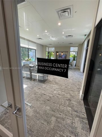 8001 NW 41st St F-108, Doral, FL 33166