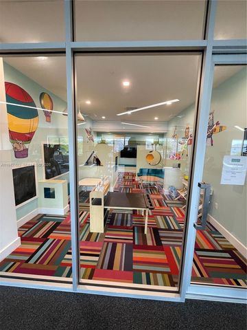 8001 NW 41st St F-108, Doral, FL 33166