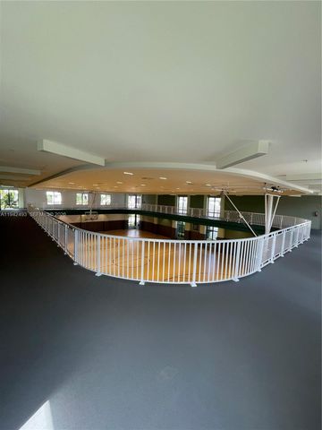 8001 NW 41st St F-108, Doral, FL 33166