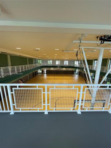 8001 NW 41st St F-108, Doral, FL 33166