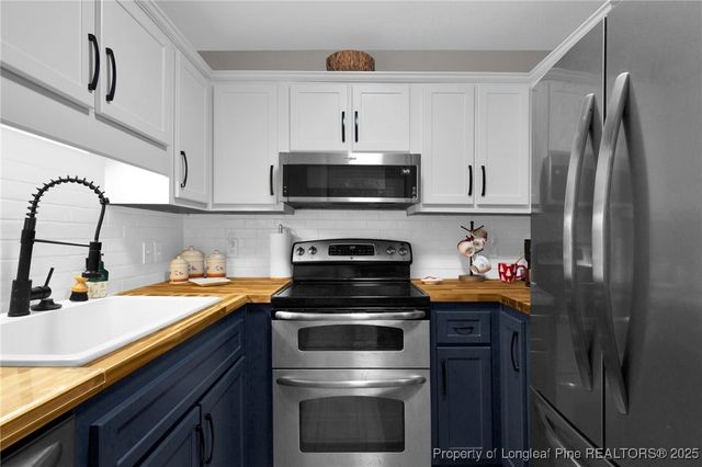 5937 Waters Edge Drive, Fayetteville, NC 28314