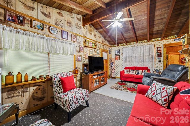 260 Cherrywood Lane, Sharon, SC 29742