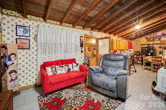 260 Cherrywood Lane, Sharon, SC 29742