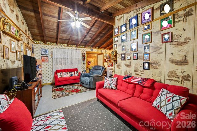 260 Cherrywood Lane, Sharon, SC 29742