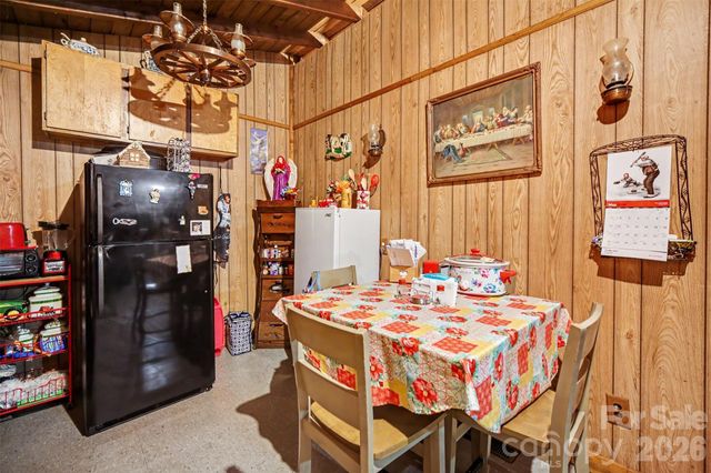 260 Cherrywood Lane, Sharon, SC 29742