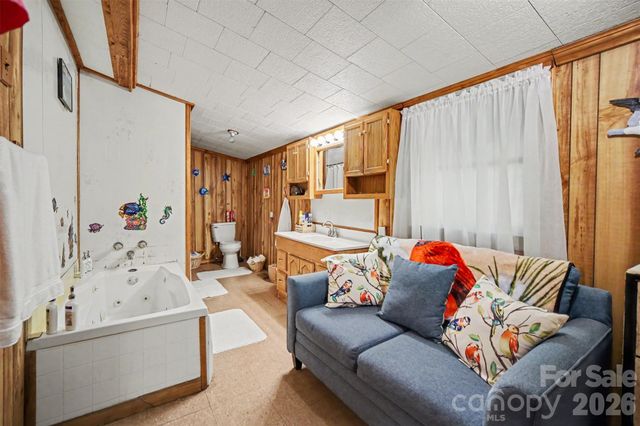 260 Cherrywood Lane, Sharon, SC 29742
