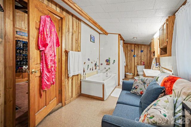 260 Cherrywood Lane, Sharon, SC 29742