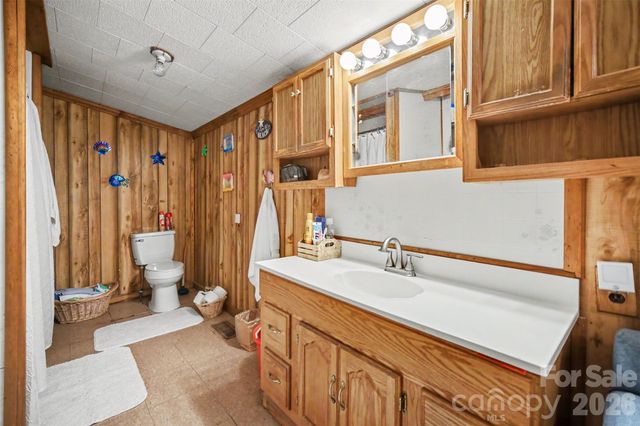 260 Cherrywood Lane, Sharon, SC 29742