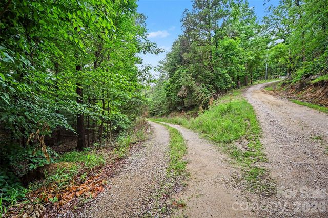 260 Cherrywood Lane, Sharon, SC 29742
