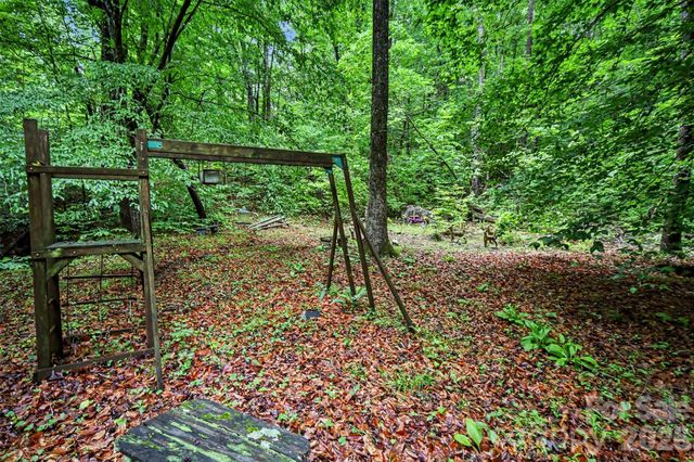 260 Cherrywood Lane, Sharon, SC 29742