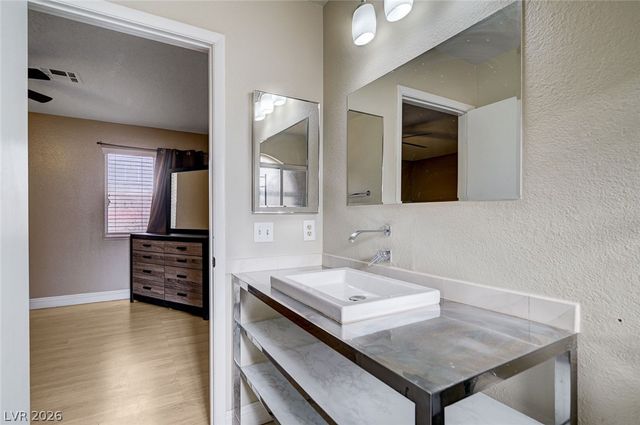 2368 Los Feliz Street, Las Vegas, NV 89156