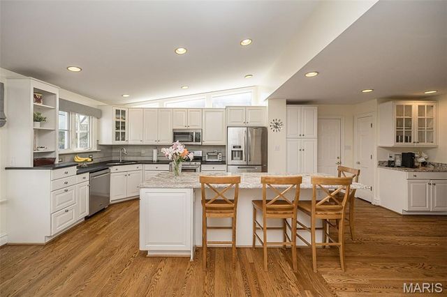 236 Orrick Lane, St Louis, MO 63122