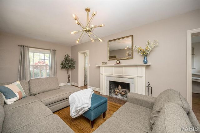 236 Orrick Lane, St Louis, MO 63122