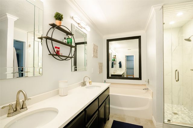 1111 Hill Meadow Drive, Midlothian, TX 76065