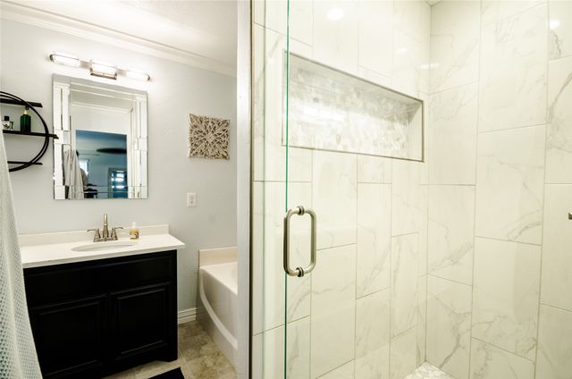 1111 Hill Meadow Drive, Midlothian, TX 76065