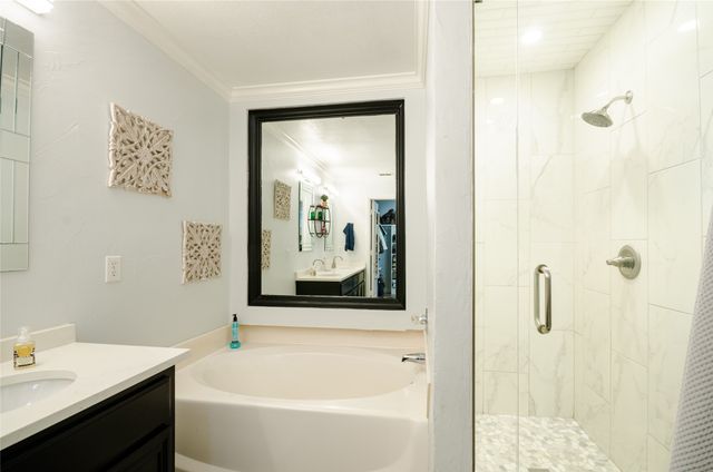 1111 Hill Meadow Drive, Midlothian, TX 76065