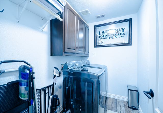 1111 Hill Meadow Drive, Midlothian, TX 76065