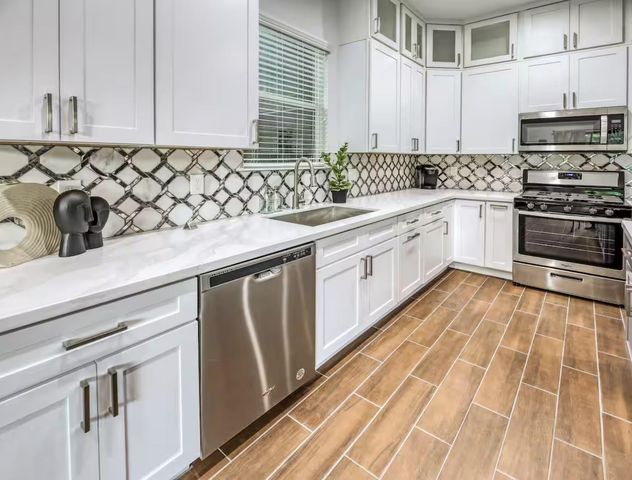 5215 Farmer Street, Houston, TX 77020