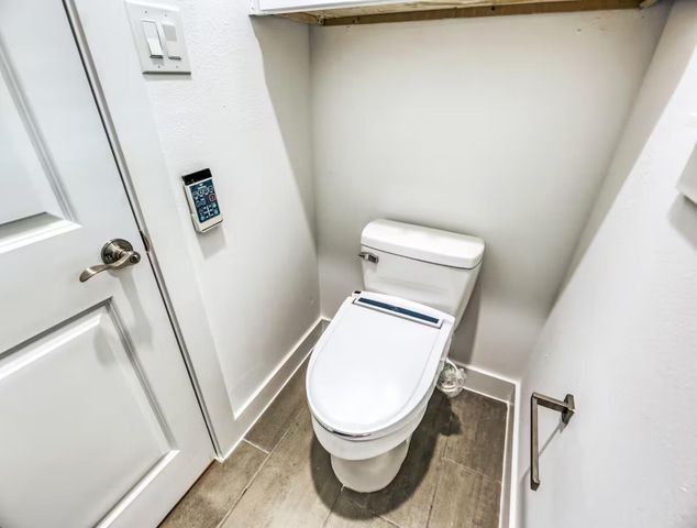 5215 Farmer Street, Houston, TX 77020