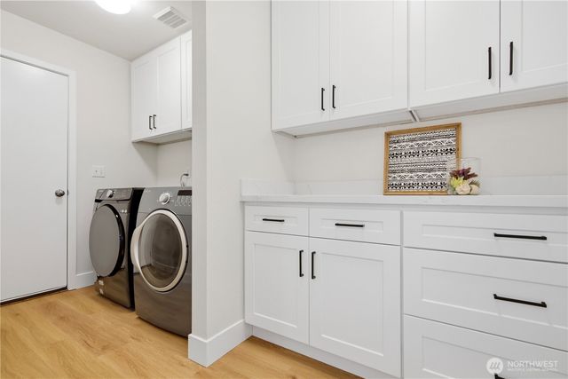 24327 SE 3rd Place, Sammamish, WA 98074