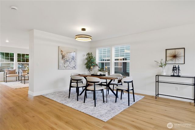 24327 SE 3rd Place, Sammamish, WA 98074