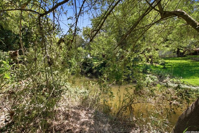 109 CIBOLO CROSSING DR, Boerne, TX 78006