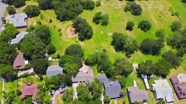 109 CIBOLO CROSSING DR, Boerne, TX 78006