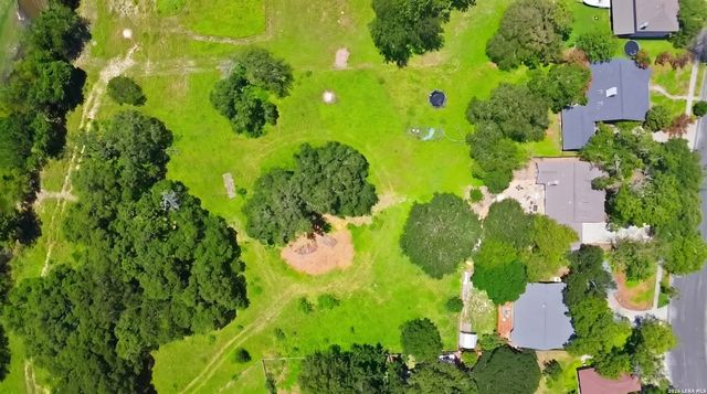 109 CIBOLO CROSSING DR, Boerne, TX 78006