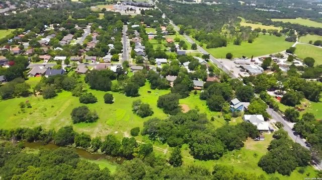 109 CIBOLO CROSSING DR, Boerne, TX 78006