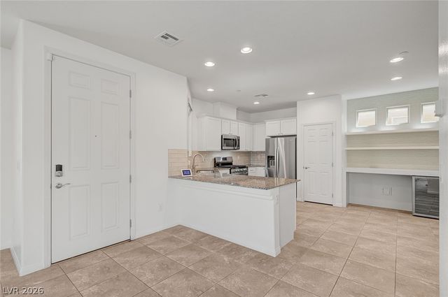 6124 Scarlet Leaf Street, Las Vegas, NV 89148