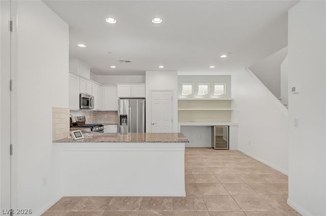 6124 Scarlet Leaf Street, Las Vegas, NV 89148