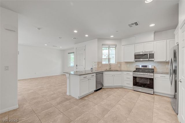 6124 Scarlet Leaf Street, Las Vegas, NV 89148