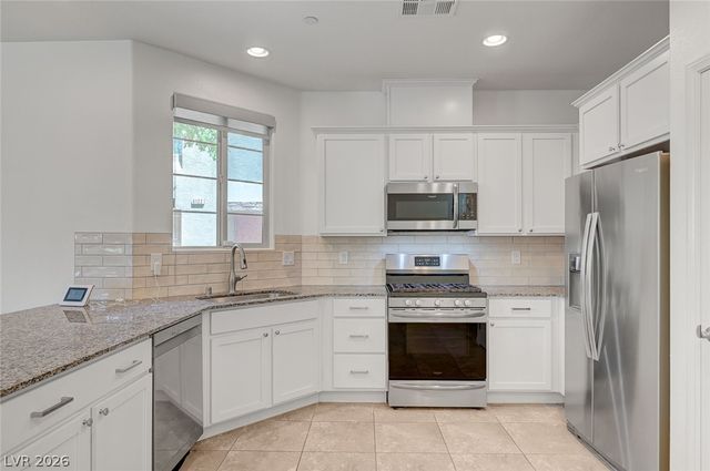 6124 Scarlet Leaf Street, Las Vegas, NV 89148