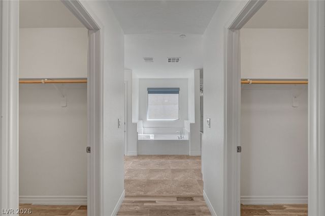 6124 Scarlet Leaf Street, Las Vegas, NV 89148