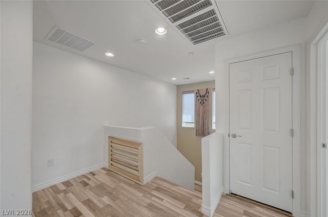 6124 Scarlet Leaf Street, Las Vegas, NV 89148