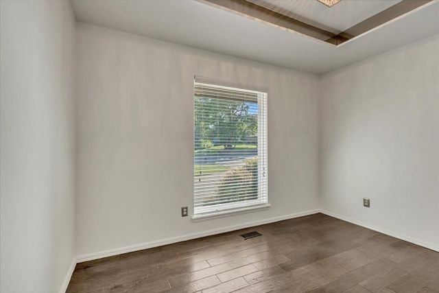 1913 Walking Sky Road, Edmond, OK 73013