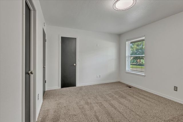 1913 Walking Sky Road, Edmond, OK 73013