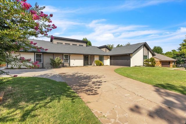 1913 Walking Sky Road, Edmond, OK 73013