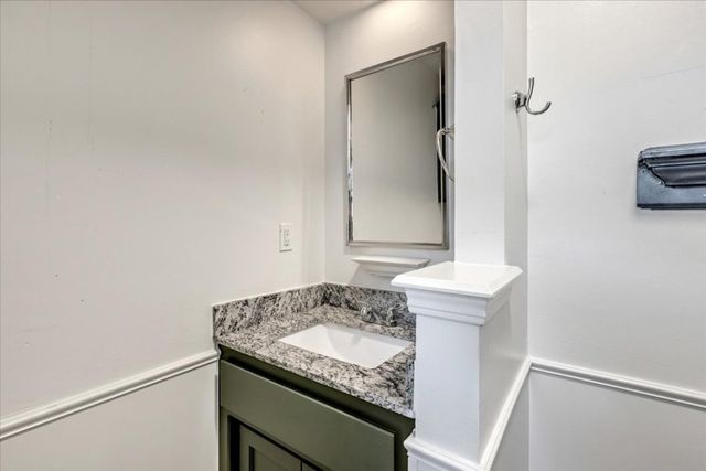 1913 Walking Sky Road, Edmond, OK 73013