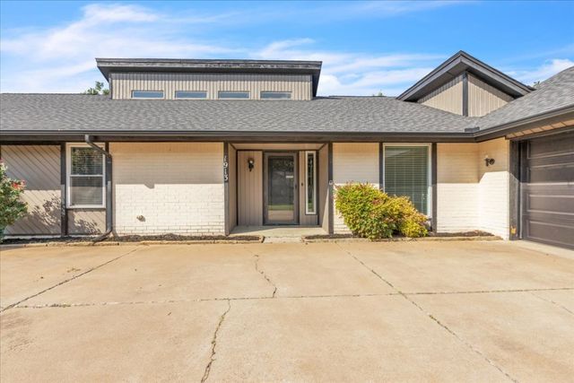 1913 Walking Sky Road, Edmond, OK 73013