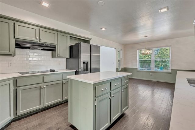 1913 Walking Sky Road, Edmond, OK 73013